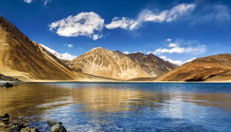 ladakh alpine lakes,scenic ladakh lakes,must-visit lakes in ladakh,high-altitude lakes in ladakh,ladakh travel destinations,pristine lakes in ladakh,serene lakes in ladakh,best alpine lakes,ladakh wildlife lakes,himalayan lakes in ladakh,ladakh nature spots,ladakh lakes with wildlife,exploring ladakh lakes