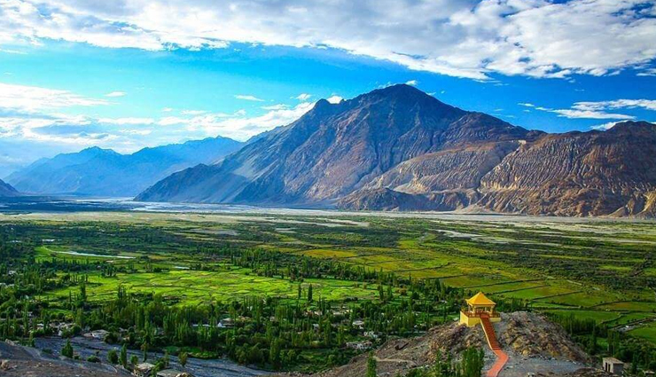 ladakh tourist spots,must-visit places in ladakh,best destinations in ladakh,ladakh travel guide,top attractions in ladakh,ladakh sightseeing spots,ladakh tourism highlights,famous places in ladakh,ladakh travel itinerary,ladakh bucket list destinations,ladakh travel experiences,ladakh vacation spots,unmissable places in ladakh,ladakh tourist attractions,ladakh exploration guide,ladakh trip planner,ladakh holiday destinations,ladakh must-see places,ladakh travel tips,ladakh adventure destinations