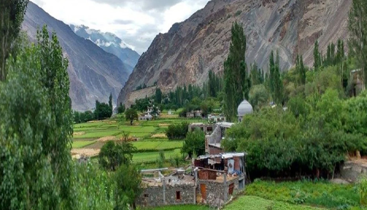 ladakh tourist spots,must-visit places in ladakh,best destinations in ladakh,ladakh travel guide,top attractions in ladakh,ladakh sightseeing spots,ladakh tourism highlights,famous places in ladakh,ladakh travel itinerary,ladakh bucket list destinations,ladakh travel experiences,ladakh vacation spots,unmissable places in ladakh,ladakh tourist attractions,ladakh exploration guide,ladakh trip planner,ladakh holiday destinations,ladakh must-see places,ladakh travel tips,ladakh adventure destinations