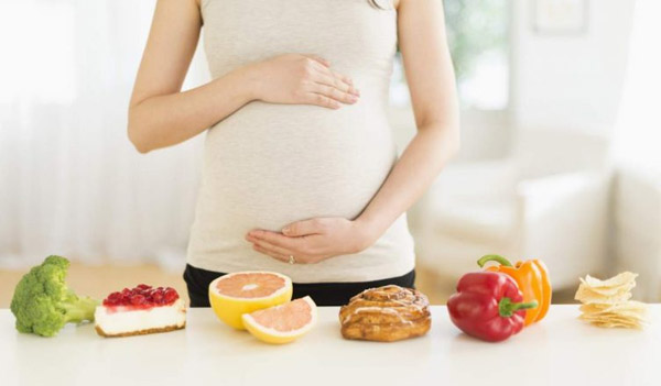pregnant women,food for pregnancy,Health tips,healthy living ,गर्भवती महिलाओं के लिए उचित आहार,गर्भवती महिलाओं की सेहत के लिए खास टिप्स,गर्भवती