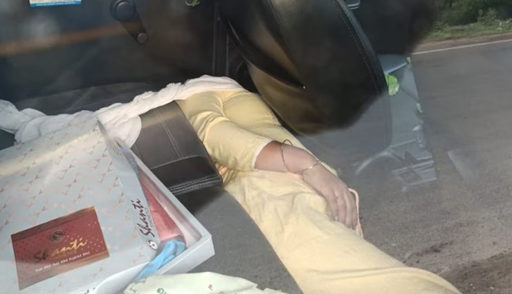 तमिलनाडु पुलिस को कार में मिला महिला का शव, आरोपी को गड्ढा खोदते रंगे हाथ पकड़ा