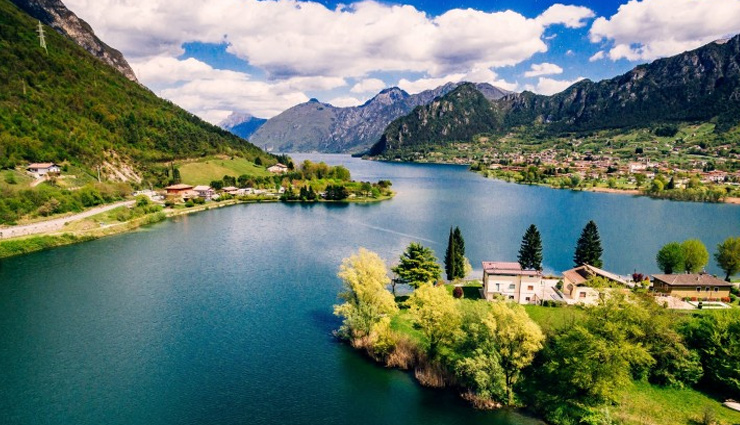 italy,tuscany,naples,italian lake district,sicily,cinque terre,amalfi coast,pompeii,places to visit in italy,attractions in italy,italy