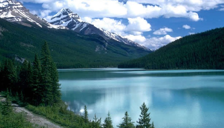 famous lakes in india,beautiful lakes to visit,india most famous lakes,scenic indian lakes,top lakes for tourism in india,must-visit indian lakes,iconic lakes in india,indian lakes travel guide,picturesque lakes of india,best lakes for sightseeing in india