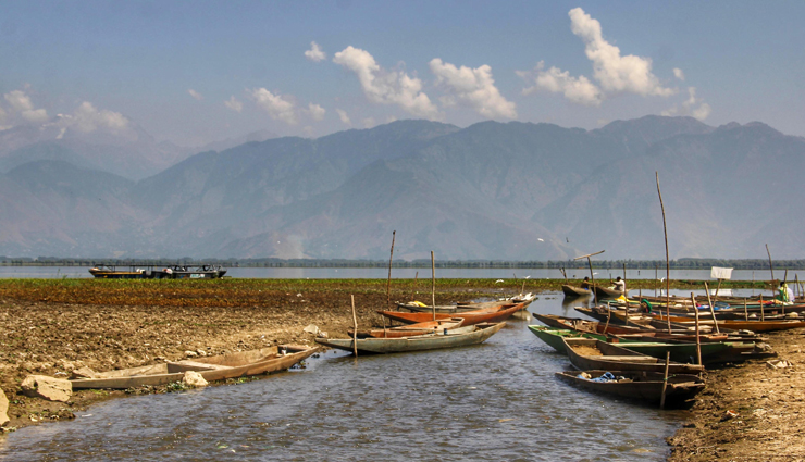 scenic lakes in india,lakes to visit in india,india,dal lake jewel,kashmir,pangong tso the lake,ladakh,wular lake,gurudongmar,tsongmo lake