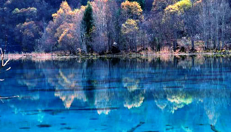 worlds best lakes,holidays,travel,tourism