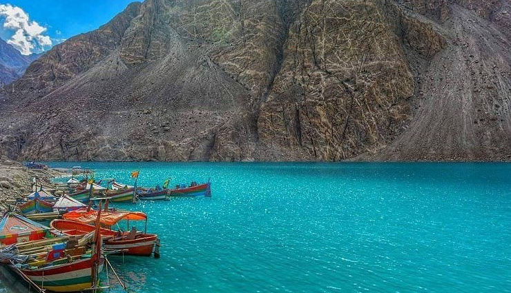 worlds best lakes,holidays,travel,tourism