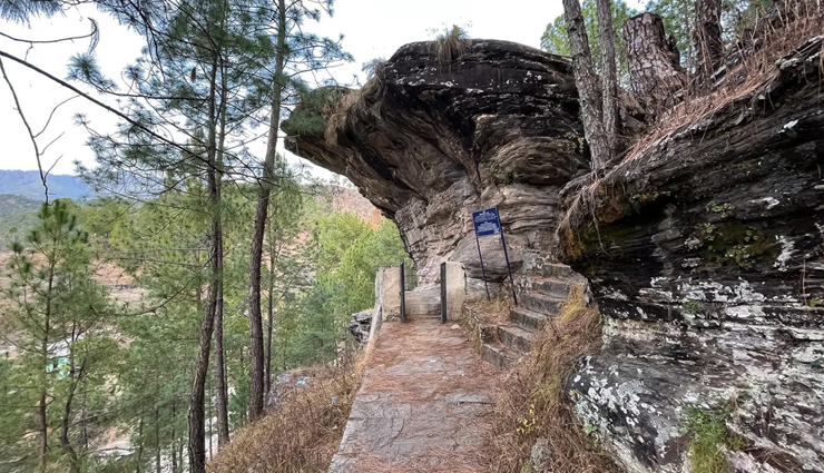 almora tourist attractions,picturesque spots in almora,top places to visit almora,exploring scenic sites almora,must-see destinations in almora,sightseeing in almora,uttarakhand,almora travel highlights,almora beauty spots,discover enchanting places almora,almora tourism spots