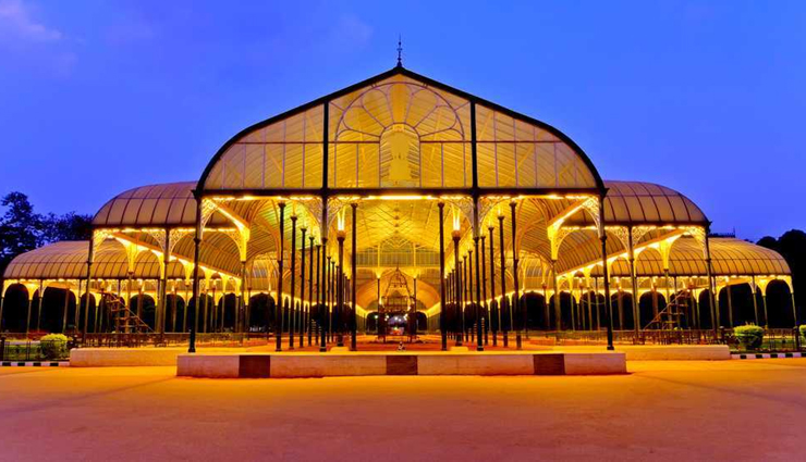 honeymoon destinations in karnataka,karnataka tourism,tourist places in karnataka,coorg,bangalore,mysore,halebeedu,chikmagalur,kabini,gokarna,mangalore,travel,holidays,travel guide,holiday tips