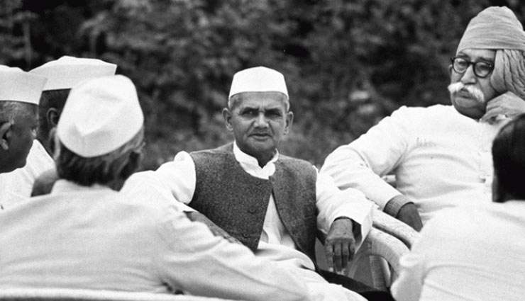 जब PM की अपील पर पूरा देश रखने लगा था हफ्ते में एक दिन व्रत lal bahadur shastri,lal bahadur shastri essay in hindi,lal bahadur shastri history,lal bahadur shastri biography,news,news in hindi,lal bahadur shastri jayanti images,when was lal bahadur shastri born,happy lal bahadur shastri jayanti