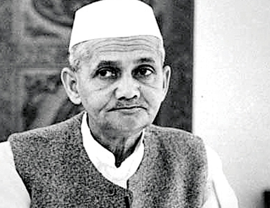5 Untold Stories About Lal Bahadur Shastri on His 114th Birthday