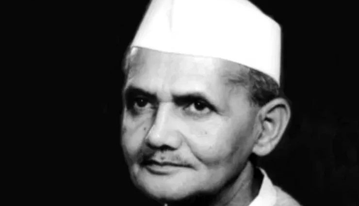 manoj kumar,manoj kumar birthday,manoj kumar birthday special,manoj kumar age,bharat kumar movies,happy birthday manoj kumar,birthday special manoj kumar,upkaar,wo kaun thi,purab aur pashchim,gumnan,unknown facts of manoj kumar,shor movie,entertainment,bollywood news in hindi