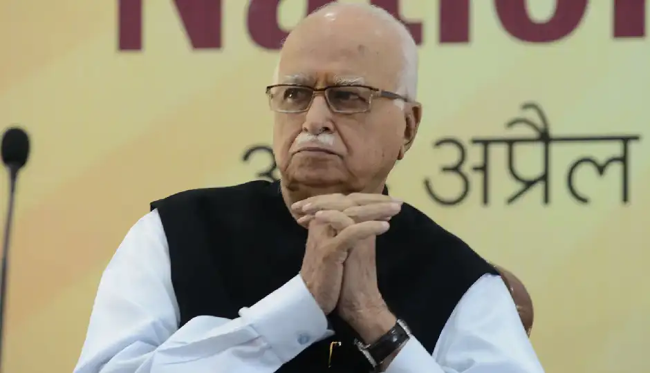 लालकृष्ण आडवाणी अस्पताल में भर्ती, सीने में संक्रमण की शिकायत के बाद अपोलो में चल रहा इलाज