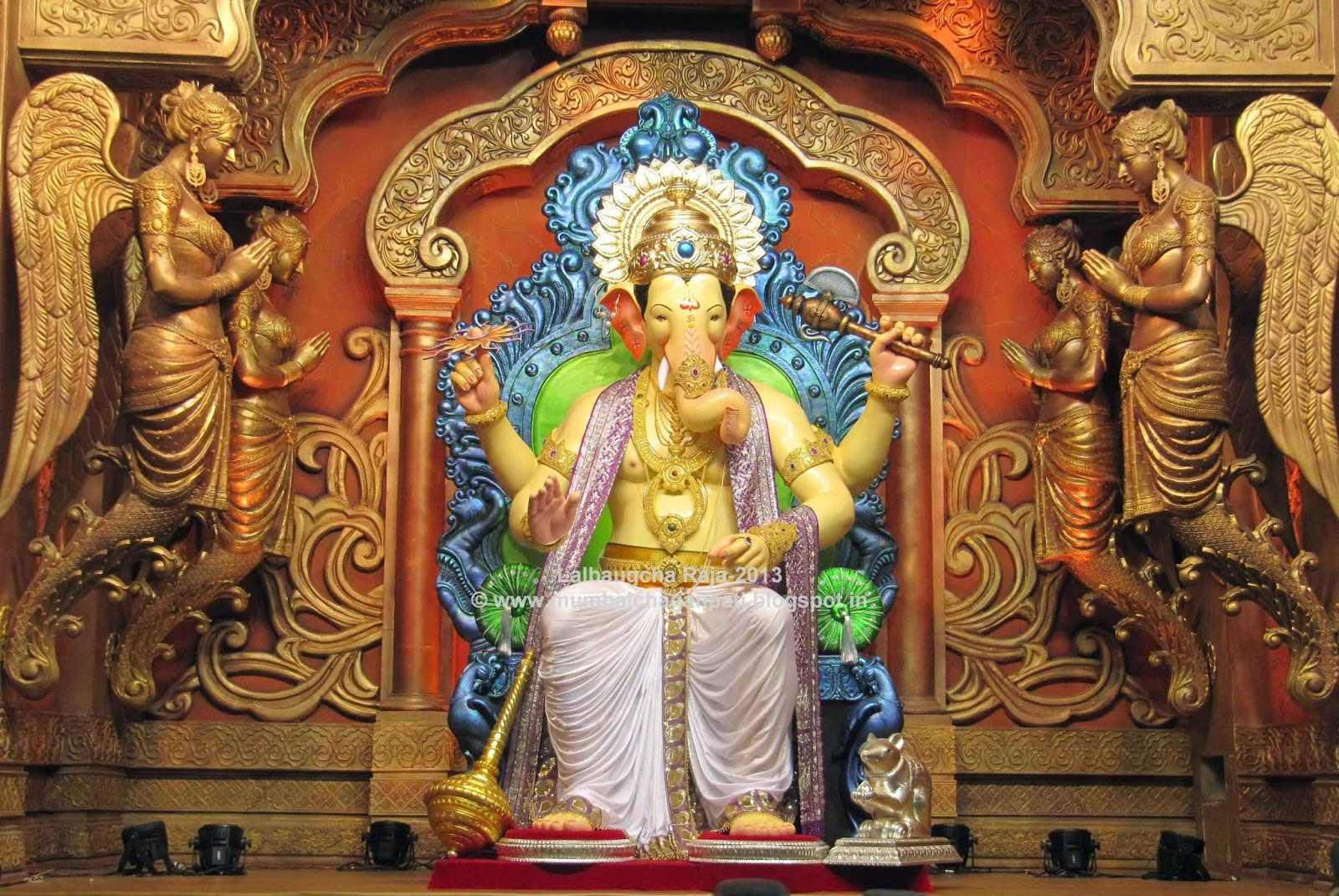 lalbaughcha raja,looks of lalbaughcha raja