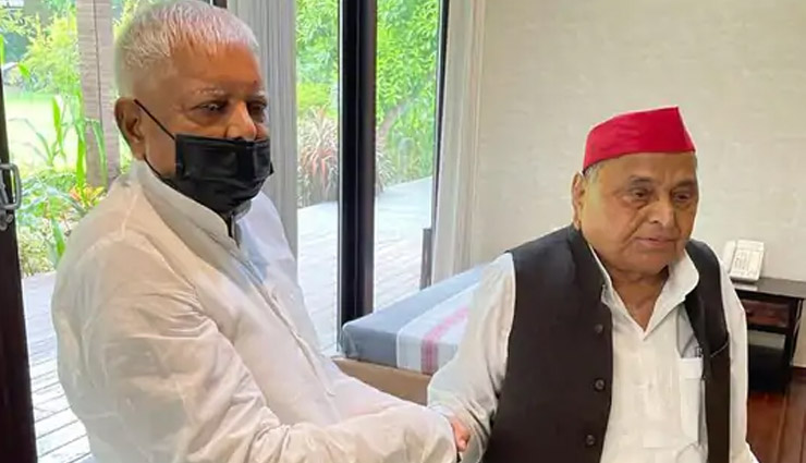 lalu yadav,mulayam singh yadav,akhilesh yadav,uttar pradesh