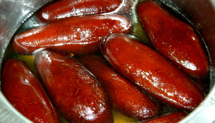 लंगचा : त्योहार हो या फिर कोई खुशी का अवसर, इस बंगाली मिठाई से बढ़ जाएगी महफिल का रौनक #Recipe langcha,langcha bengali sweet dish,langcha sweet dish,langcha delicious,langcha tasty,langcha ingredients,langcha recipe,langcha festival,langcha special occasion