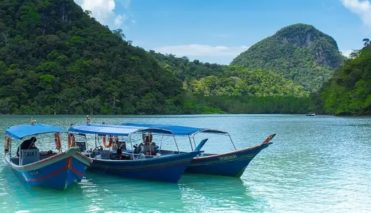 islands in asia,must visit islands in asia,asia travel,asia travel guide,travel,travel tips