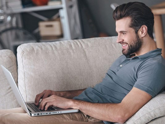 आदतें जो हैं पुरुषों की प्रजनन क्षमता के लिए हो सकती है हानिकारक infertility in men,reasons of infertility in men,habits of men leads to infertility,drinking,smoking,working on laptop,tight underwear,steam bath,eating junk food,physical well being,healthy body