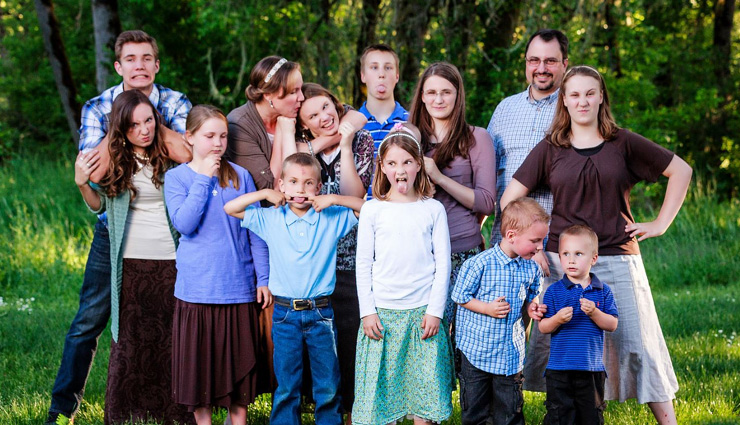 tips to keep large family organized,family care tips,organization tips