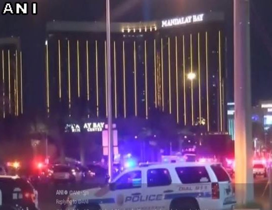 अमेरिका के लास वेगास में फायरिंग, 50 से ज्यादा की मौत, 100 घायल