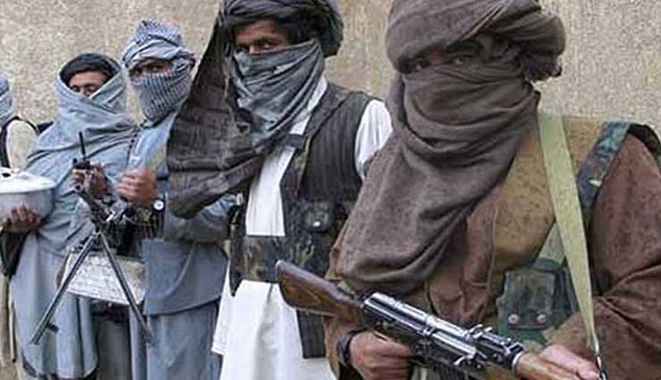 लश्कर की रेलवे स्टेशन और मंदिरों को उड़ाने की धमकी, मथुरा, बनारस समेत यूपी के कई शहरों में हाई अलर्ट लश्कर की रेलवे स्टेशन और मंदिरों को उड़ाने की धमकी, मथुरा, बनारस समेत यूपी के कई शहरों में हाई अलर्ट