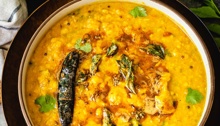 Recipe- Soothing and Flavorful Lasooni Dal Tadka