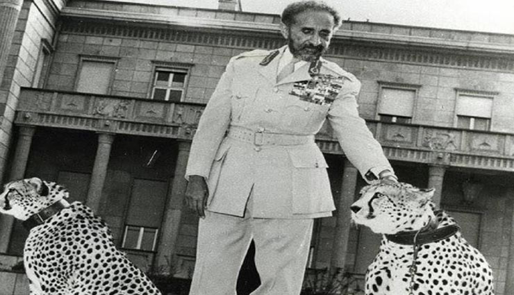 इस सम्राट को माना जाता था जीता जागता भगवान, मौत बनी रहस्य weird news,weird emperor,emperor of ethiopia,story of haile selassie