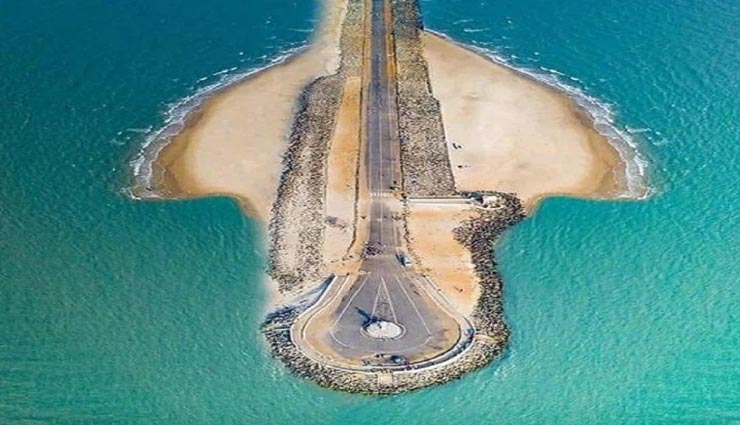 रहस्यों से भरा है भारत की आखिरी सड़क वाला यह गाँव