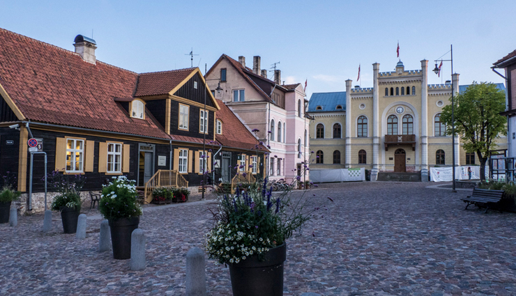 tourist destination in latvia,latvia,liepaja,gauja national park,kuldiga,rundale palace & museum,the freedom monument,jurmala