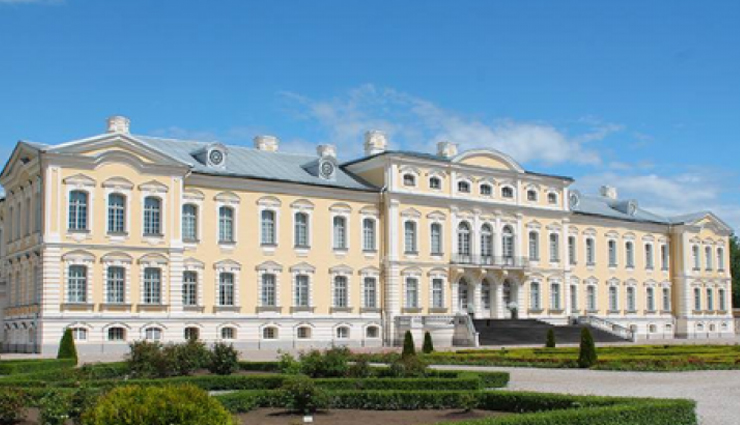 tourist destination in latvia,latvia,liepaja,gauja national park,kuldiga,rundale palace & museum,the freedom monument,jurmala