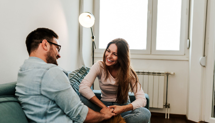 signs to stay in a relationship,should i stay or leave my partner?,relationship advice on staying together,reasons to stay in a relationship,when to stay in a relationship,long-term relationship survival tips,emotional investment in relationships,commitment and trust in relationships,why couples should stay together,trust,honesty,and love in marriage