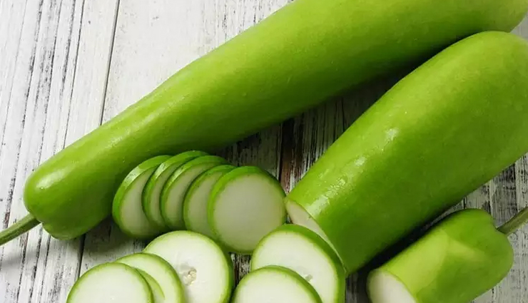 5 Side Effects of Consuming Excess Bottle Gourd
