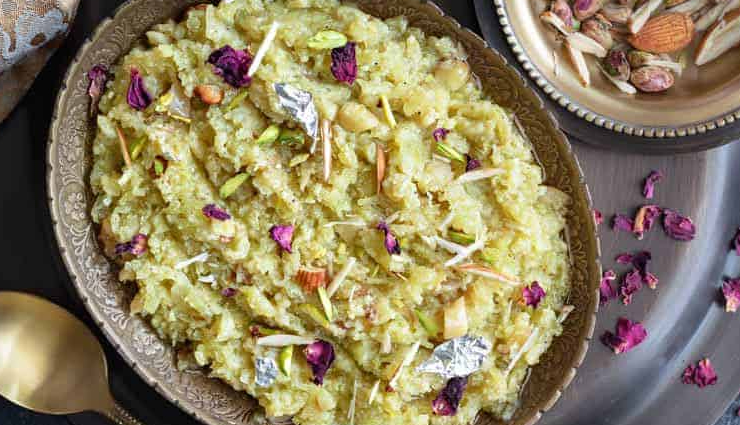 Diwali Recipe- Healthy To Eat Lauki Ka Halwa