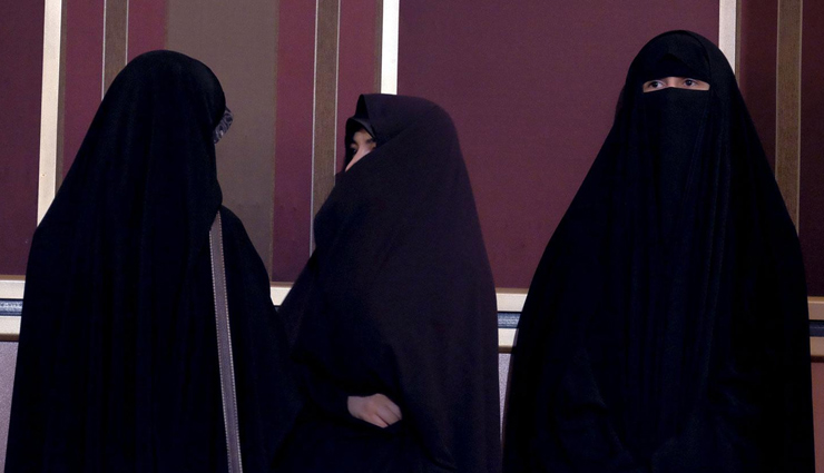 the laws of these 10 countries will force you to think be careful if you go for a trip,holiday,travel,tourism