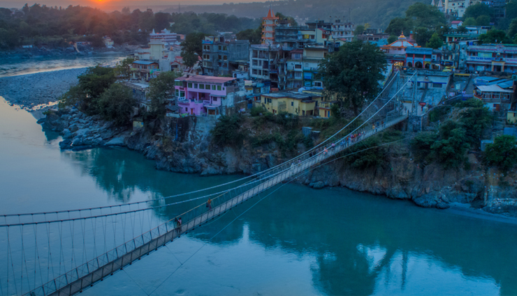 must visit places in rishikesh,top attractions in rishikesh,best spiritual places in rishikesh,adventure activities in rishikesh,rishikesh sightseeing spots,yoga and meditation in rishikesh,rishikesh temples to visit,adventure travel in rishikesh,best places for river rafting in rishikesh,rishikesh sacred sites and temples