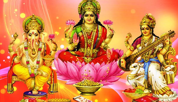 दिवाली स्पेशल : पूजन के दौरान ध्यान रखें कैसी होनी चाहिए मां लक्ष्मी की प्रतिमा