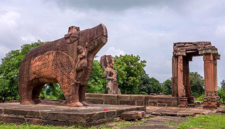 nizamat imambara,murshidabad,zampa gateway,diu,maluti,jharkhand,arvalem rock cut,goa,eran monuments,madhya pradesh,least explored historical places,historical places in india,india