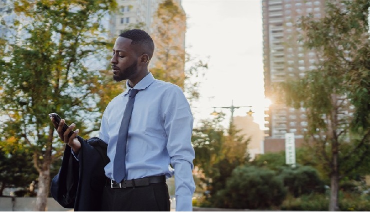 ways to relax after work,unwind after a long day,stress relief after work,recharging after work,mental health after work,relaxation tips,self-care after work,physical and mental health relaxation,tips to de-stress,work-life balance,evening relaxation activities,how to recharge after work,stress management after work