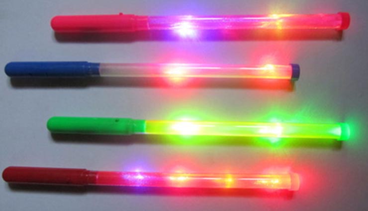 नवरात्रि विशेष : अलग अलग प्रकार के डांडिये navratri special,navratri special 2017,navratri dandiya