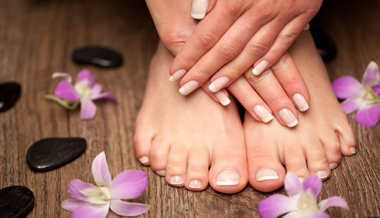 छोटे अंगूठे वाली लड़कियां नहीं समझी जाती भरोसे के लायक, जानें पैर की बनावट से लड़कियों का स्वभाव