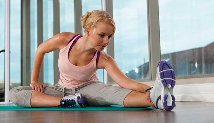 leg stretching exercises,exercises for legs,Health tips,fitness tips,basic stretch,side squats,toe crunches,revolved head,warrior pose