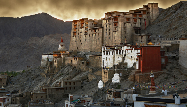 leh ladakh tourist attractions,beautiful places in leh ladakh,must-visit spots in ladakh,scenic destinations leh ladakh,nubra valley exploration,pangong lake beauty,leh ladakh monasteries,magnetic hill wonders,adventure in ladakh,spiritual retreats leh ladakh