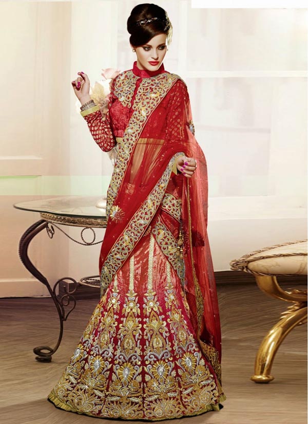 फैशन टिप्स : अपनी साड़ी को दे 'Glamorous Look' इन 5 तरीकों से fashionable tips,saree,dhoti style saree,bengali style saree,lehanga style saree,double pallu saree,jalpari style saree,fashion tips in hindi