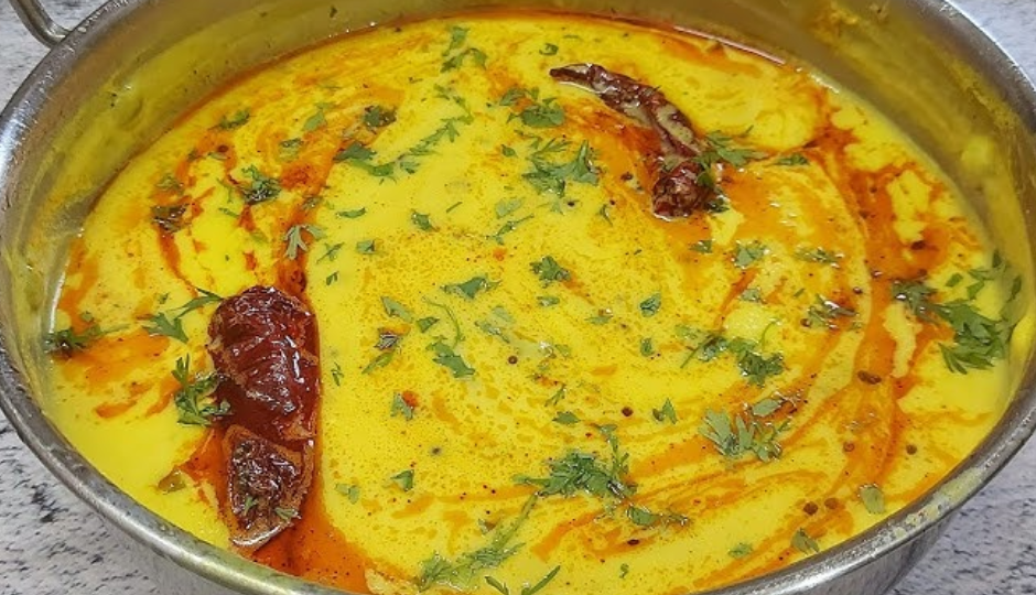 लहसुन की कढ़ी : स्वाद के मामले में कहीं नहीं पड़ती उन्नीस, खाने वाले की जुबान पर हो जाता इसका राज #Recipe