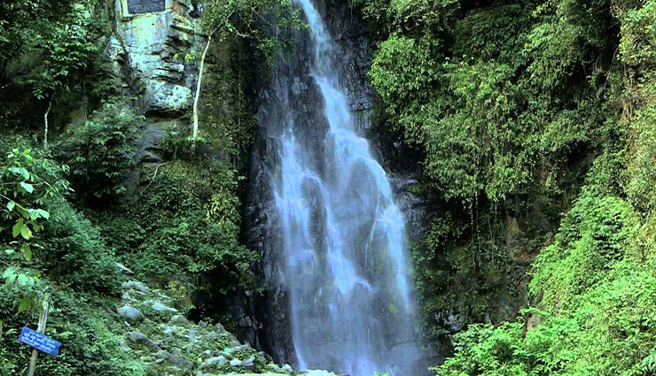 tourist attractions in manipur,must visit places in manipur,manipur travel guide,best places to visit in manipur,manipur tourism,best time to visit loktak lake,adventure activities in tharon cave,wildlife at keibul lamjao national park,historical significance of kangla fort,visiting ina memorial complex,scenic views from singda dam,architecture of shri govinda jee temple,relaxing at waithou lake,trekking in dzukou valley,birdwatching at shirui kashung peak,photography spots at leimaran waterfall,history of dal madol cannon,traditional pottery in andro,heritage sites in bishnupur,festivals celebrated at rasmancha