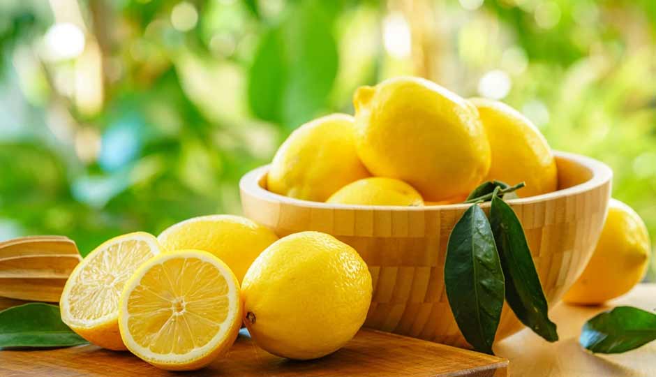 13 Amazing Benefits of Lemon for Skin and Hair