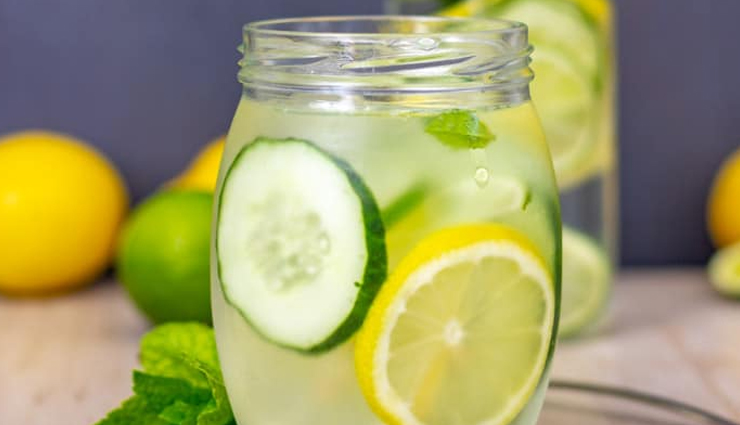 infused water,flavored water,hydration drinks,infused water recipes,healthy drinks,fruit infused water,herb infused water,summer drinks,detox water,spa water,low calorie drinks,natural drinks,refreshing drinks,non-alcoholic drinks,homemade infused water,vitamin water,water with fruit and herbs,cool drinks,weight loss drinks,healthy hydration