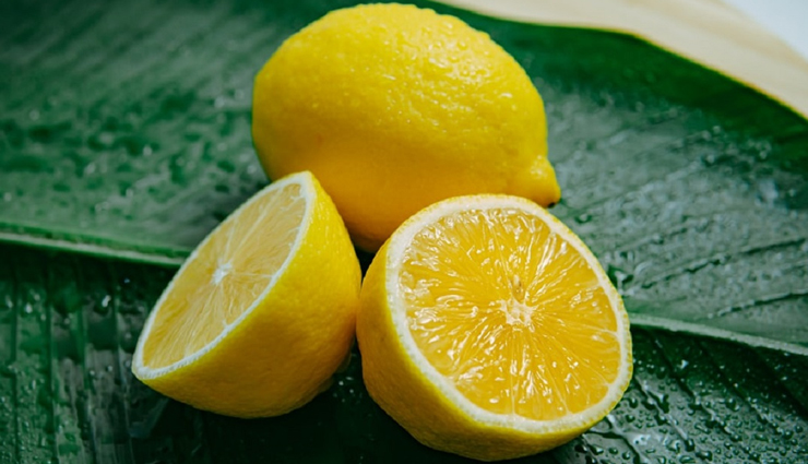 diy detox water,diy detox water to lose belly fat,grated ginger,lemon slices,mint leaf,cucumber slices,Health,Health tips