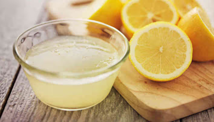 lemon juice benefits for skin,lemon juice for hair,natural skincare remedies,lemon for acne,lemon for dark spots,dandruff treatment,natural hair care,lemon juice for glowing skin,diy beauty tips,lemon juice for oily skin,lemon juice hair lightening
