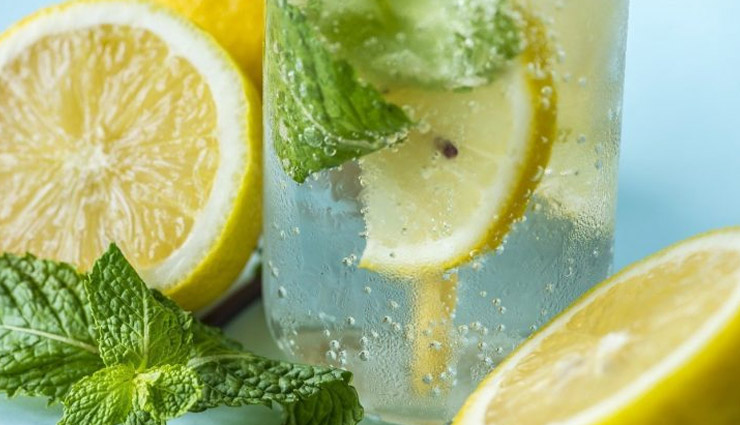 drinks to reduce belly fat,belly fat-burning beverages,healthy drinks for flat belly,reduce abdominal fat with drinks,drinks for trimming belly fat,beverages to melt belly fat,belly fat-reducing drinks,healthy tonics for slimming waistline,drinks for shedding abdominal fat,fat-busting beverages for the stomach