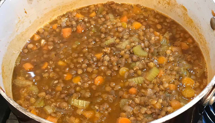 ramadan lentil soup,hearty lentil soup recipe,nourishing lentil soup,healthy lentil soup,vegetarian lentil soup,protein-packed lentil soup,comforting lentil soup,easy lentil soup recipe,homemade lentil soup,ramadan soup ideas,lentil soup for fasting,lentil soup for iftar,nutritious lentil soup,fiber-rich lentil soup,vegan lentil soup